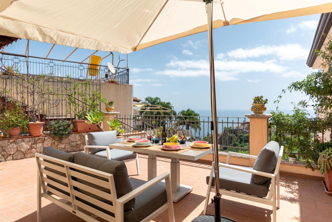 Taormina Panoramic Apartment With Parking Exteriör bild