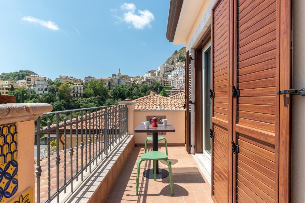 Taormina Panoramic Apartment With Parking Exteriör bild